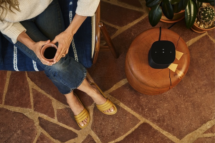 DIHOSY_FEBGLOWBLOG1_OUTDOOR-SOUND-SYSTEM-FOR-PATIO_DARIEN-CT_PHOTO