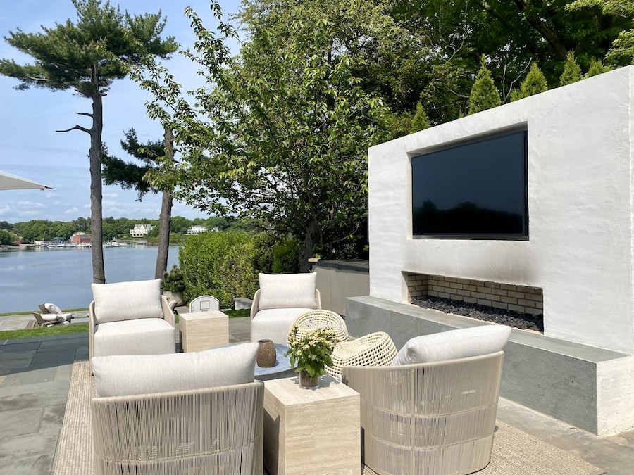 indoor-vs-outdoor-tvs-does-it-really-make-a-difference
