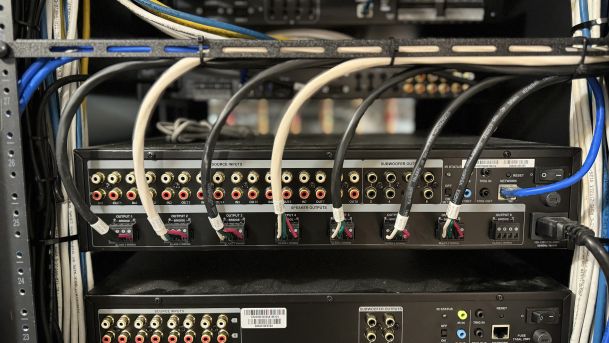 Professional Commercial AV Rack with High-Performance Wiring